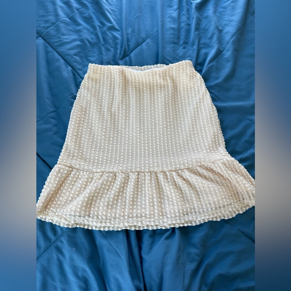 Cream high waisted mini skirt